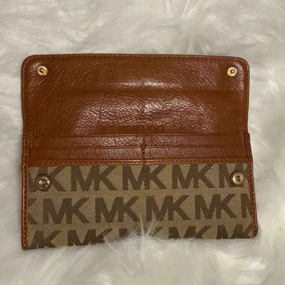 👜Vintage MICHAEL KORS monogram canvas wallet👛 - Picture 12 of 16